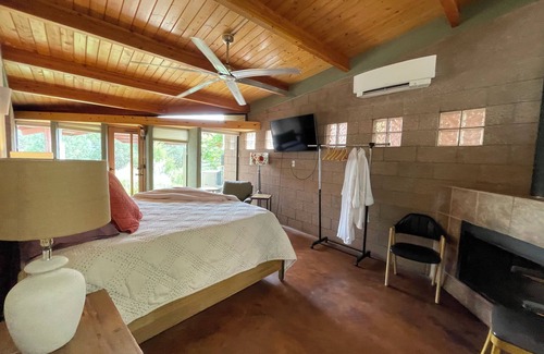 Canoncito Complejo | Host Group + Family Retreats! 11-acres, 2 homes + views: Red Jack Ranch Santa Fe