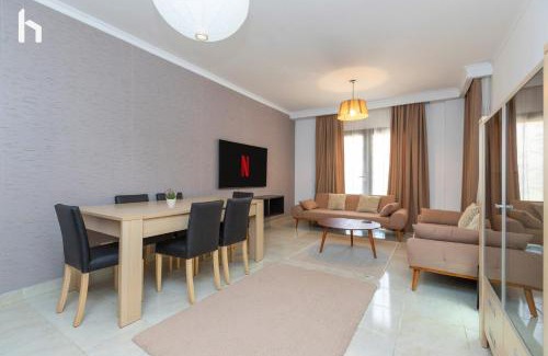 Al Rehab Apartamento | Host Prime Three Bedrooms Rehab city