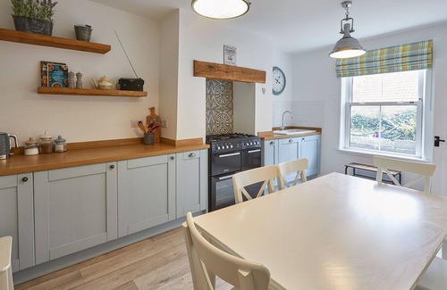 Whitby Casa | Host & Stay | Adventure House