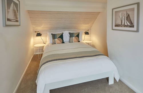 Whitby Casa | Host & Stay | Adventure House