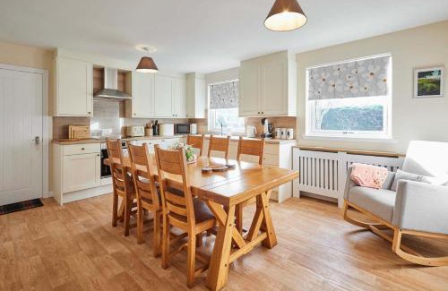 Kirk Yetholm Casa | Host & Stay - Audrey's Cottage