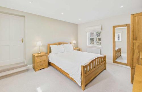 Belford Casa | Host & Stay - Blue Barn