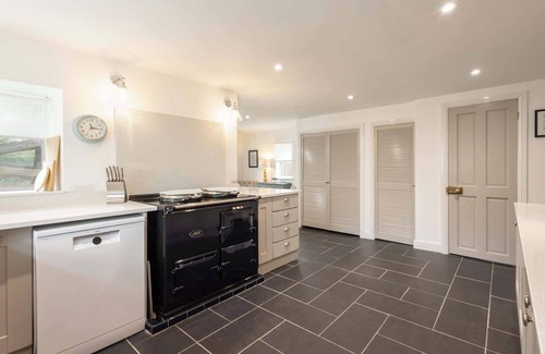 Bassenthwaite Casa | Host & Stay | Castle Hill Cottage