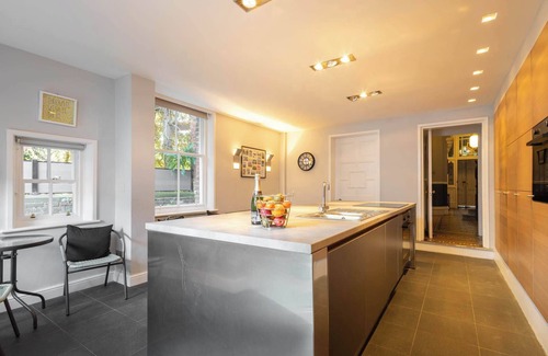 Carlisle Casa | Host & Stay | Chatsworth Townhouse I