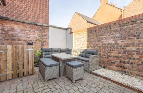 Carlisle Casa | Host & Stay - Chatsworth Townhouse II