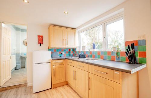 Lower Wick Casa | Host & Stay - Chestnut Residence
