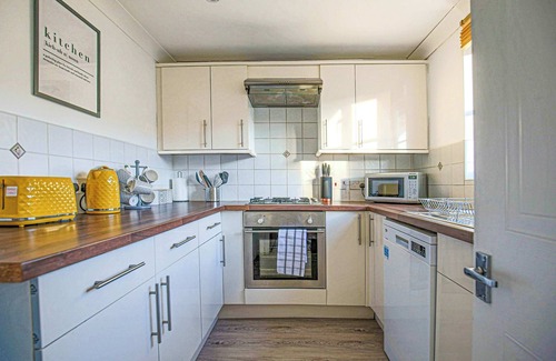 Milton Keynes Casa | Host & Stay | Chicksands Avenue
