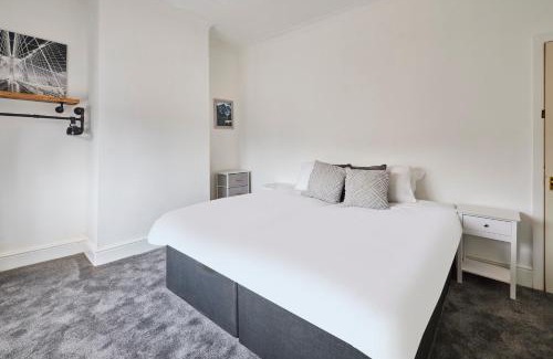 Lowton Casa | Host & Stay - Church Street