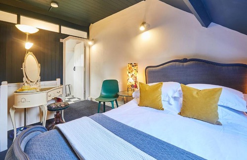 Staithes Casa | Host & Stay - Dotty's Coastal Retreat