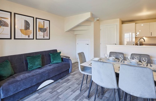 Milton Keynes Casa | Host & Stay | Fen Street