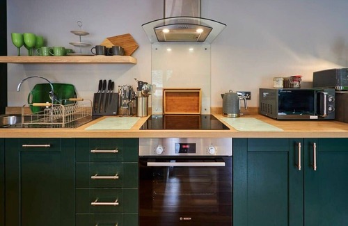 South Charlton Cabina | Host & Stay | Forest Green Lodge