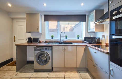 Woodhorn Casa | Host & Stay | North Shore Cottage