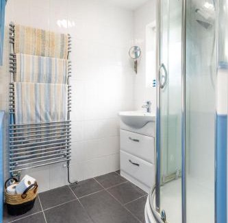Mundesley Casa | Host & Stay - Gorse Cottage
