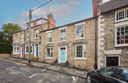 Pickering Casa | Host Stay Hall Garth