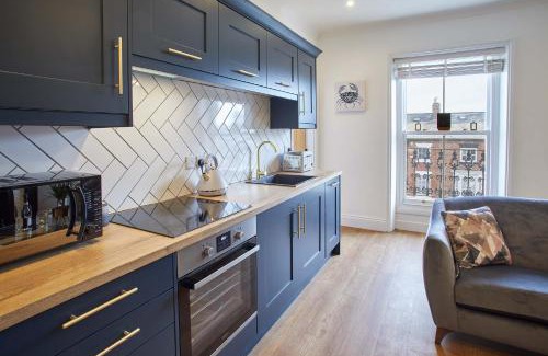 West Cliff Apartamento | Host & Stay - Little Acorn Apartment