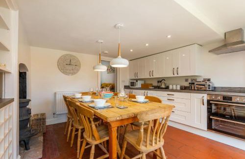Bacton Casa | Host & Stay - Pilgrims Rest
