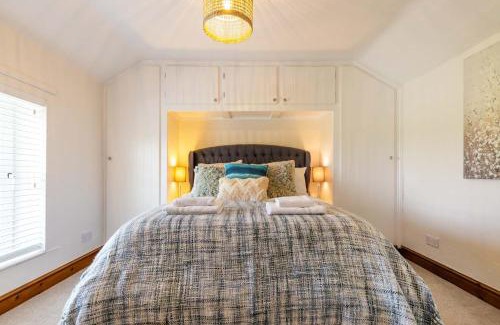 Bacton Casa | Host & Stay - Pilgrims Rest