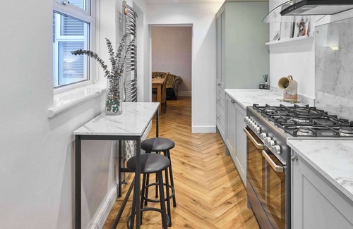 Liverpool Casa | Host & Stay | Railway Cottages