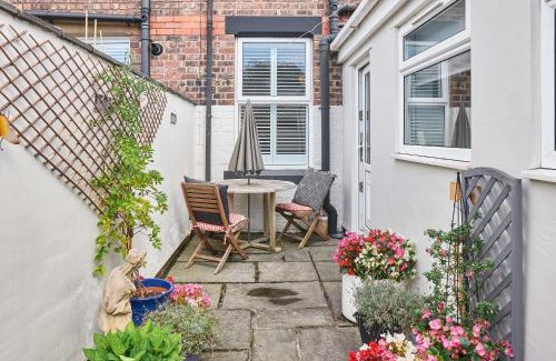 Liverpool Casa | Host & Stay - Railway Cottages