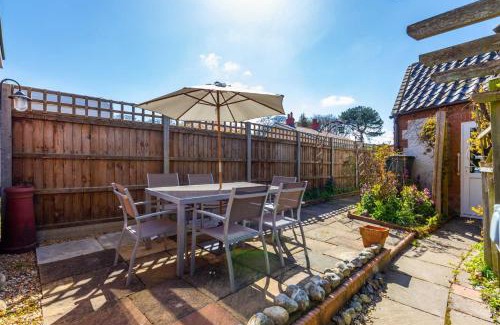 West Runton Casa | Host & Stay - St Joseph's Cottage