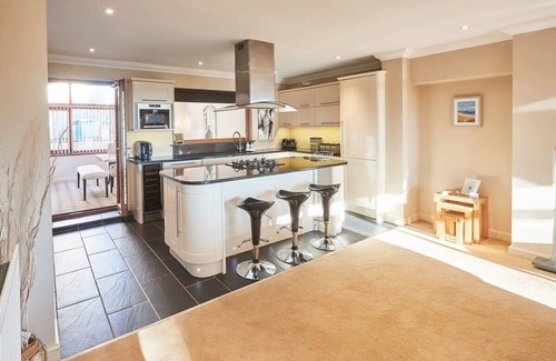 Alnmouth Casa | Host & Stay | The Chimneys