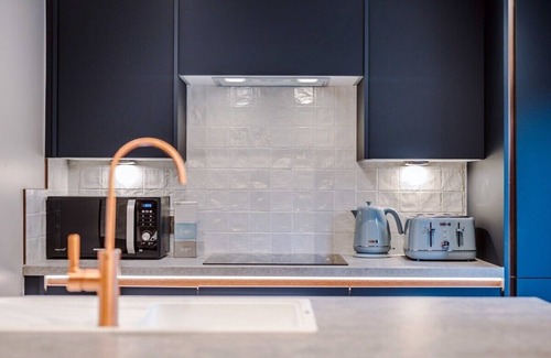 Hope Street Casa | Host & Stay | The Pilgrim Coach House II