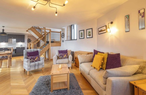Hexham Casa | Host & Stay | The Tiny Chapel