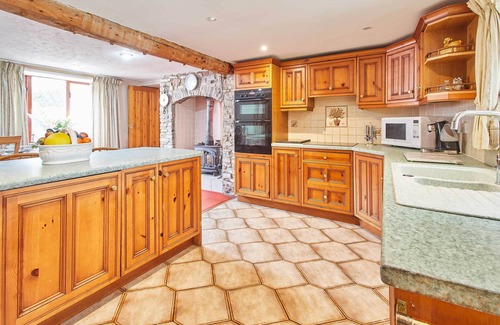 Wotton-under-Edge Casa | Host & Stay | Windles