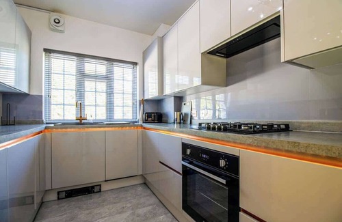 Northwood Apartamento | Host & Stay | Wolsey Mansions