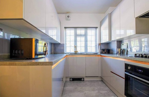 Northwood Apartamento | Host & Stay | Wolsey Mansions