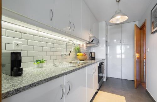 Vila Nova de Gaia Apartamento | Host Wise - Fantastic Peaceful Flat in Gaia