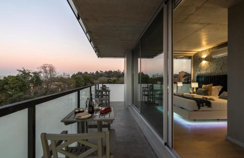 Vila Nova de Gaia Apartamento | Host Wise - Luxurious Impressive Apartment - Balcony and Pool