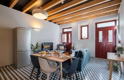 Sao Pedro da Afurada Casa | Host Wise - Stylish Luxurious House - River View
