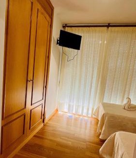 Mocejón Casa | Hostal Alhambra