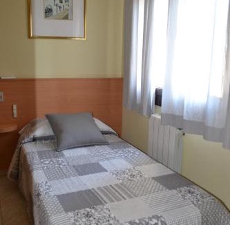 Figueres Casa | Hostal Bartis