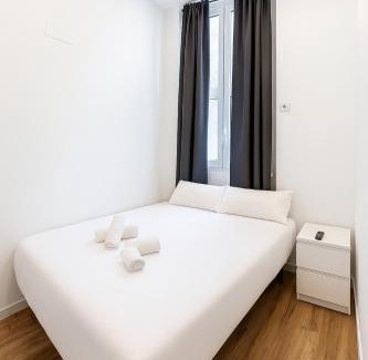 Cuatro Caminos Casa | Hostal Bernabeu