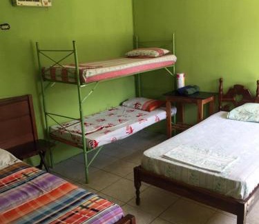 Salinas Otro | Hostal Camping Beach