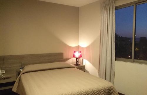 Cochabamba Hotel | Hostal Costa De Marfil Suites & Apartamentos