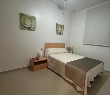 Algamitas Casa | Hostal Cueva De Los Frailes