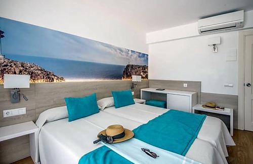 Formentera Hotel | Hostal Es Pi - Emar Hotels