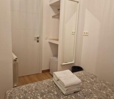 Sol Casa | Hostal Esparteros