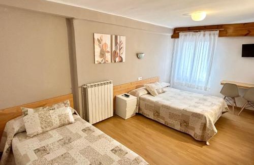 Puigcerda Casa | Hostal Estació
