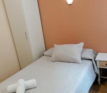 Casas Baratas Casa | Hostal Hernan Cortes