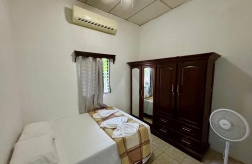 Flores Casa | Hostal Inn 1