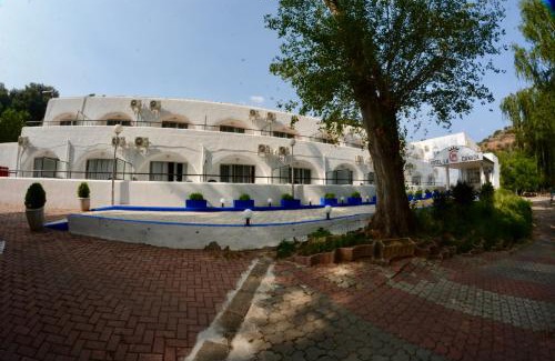 Ossa de Montiel Hotel | HOSTAL LA CAÑADA RUIDERA