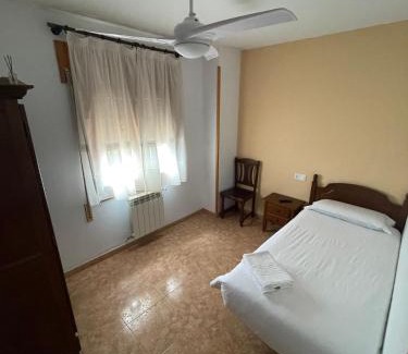 Estopinan del Castillo Hotel | Hostal La Rurala Estopanyà