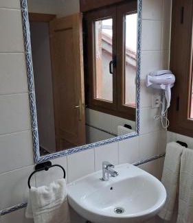 Herreruela de Oropesa Casa | Hostal LA SIERRA