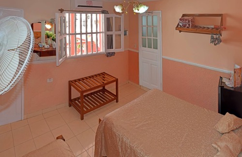 Trinidad Casa | Hostal La Torres Padrón