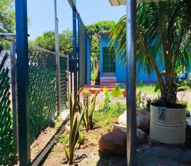 La Union Casa | Hostal las flores