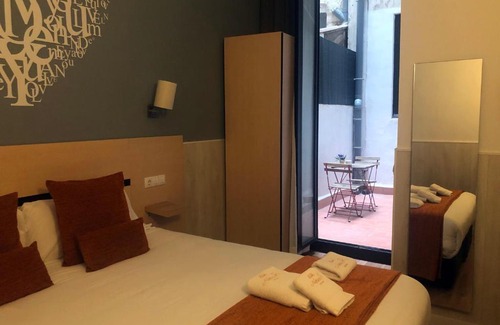 Dreta de l'Eixample Casa | Hostal Live Natura Barcelona